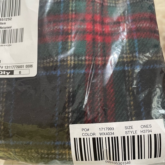 NWT J.CREW Tartan Scarf BLACK MULTI H3794 Made In Italy red green plaid - Picture 7 of 7